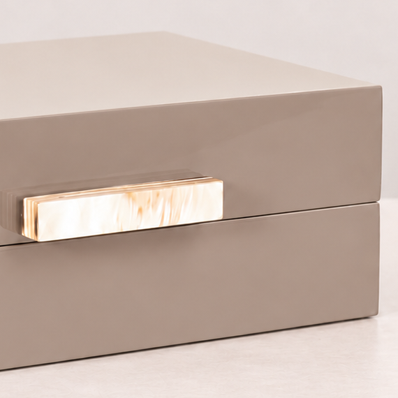 Caja Lacada Topo