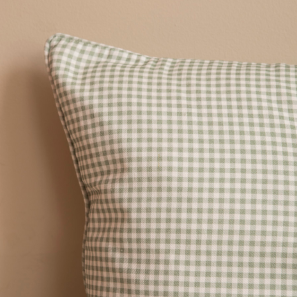 Cojín Green Flower — detalle 3 (Bárbara Bogas)